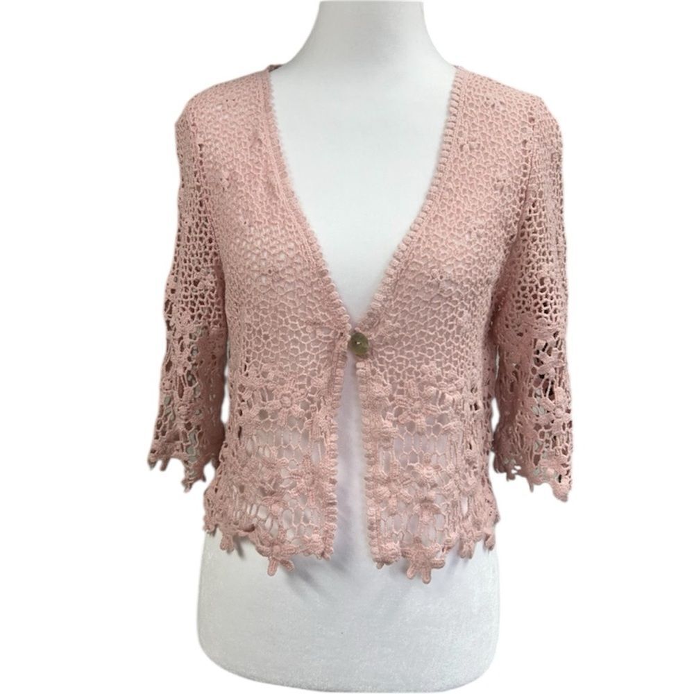 Crochet Floral Mother of Pearl Single Button Boho Crop Cardigan Sz L Pink